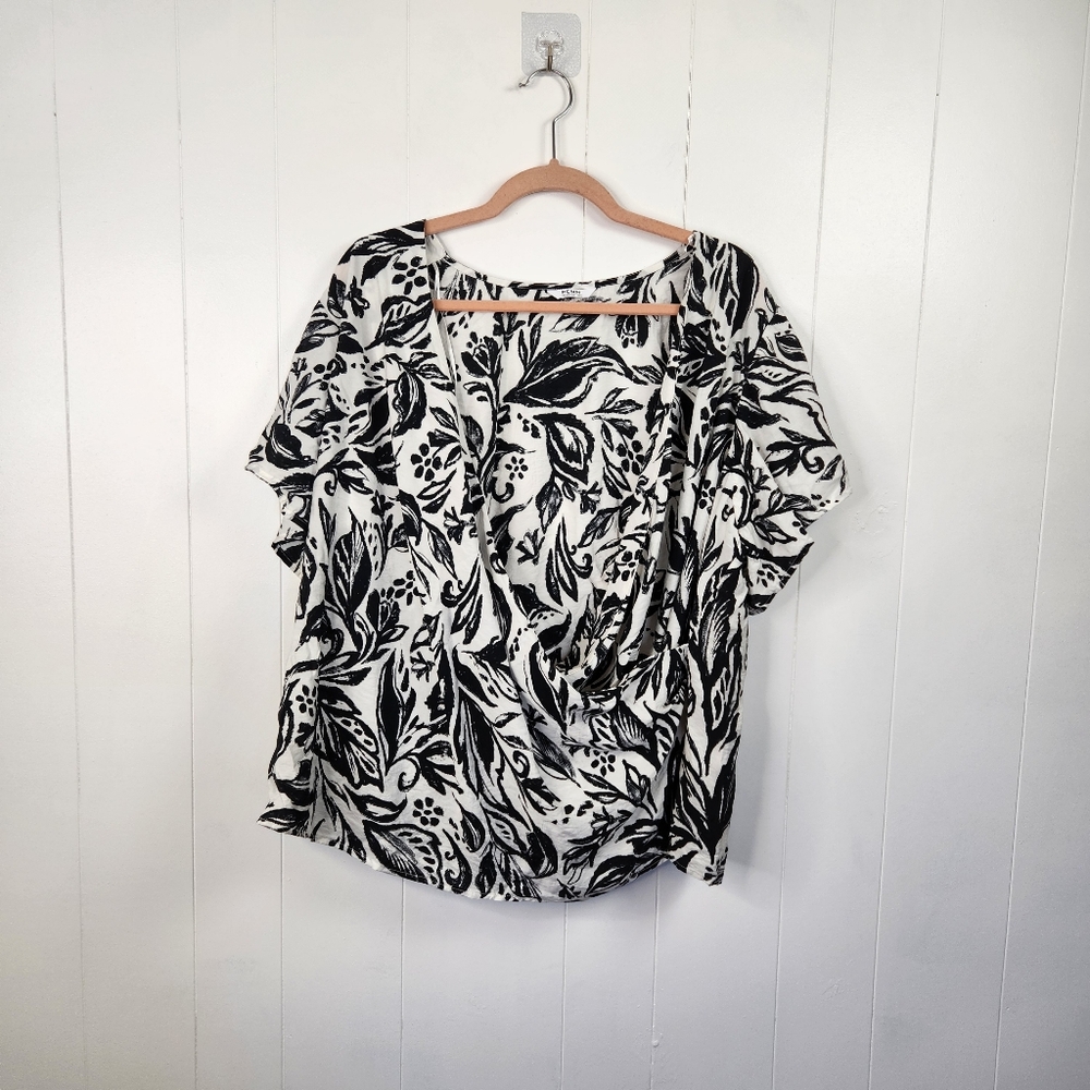 Penningtons Black White V-Neck Wrap Blouse Top Short Sleeves Dressy Office 2X - Picture 3 of 9